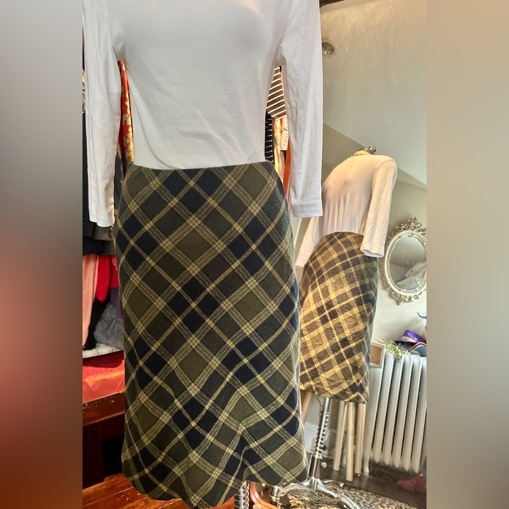 Jones New York Olive Green and Black Plaid Wool Skirt